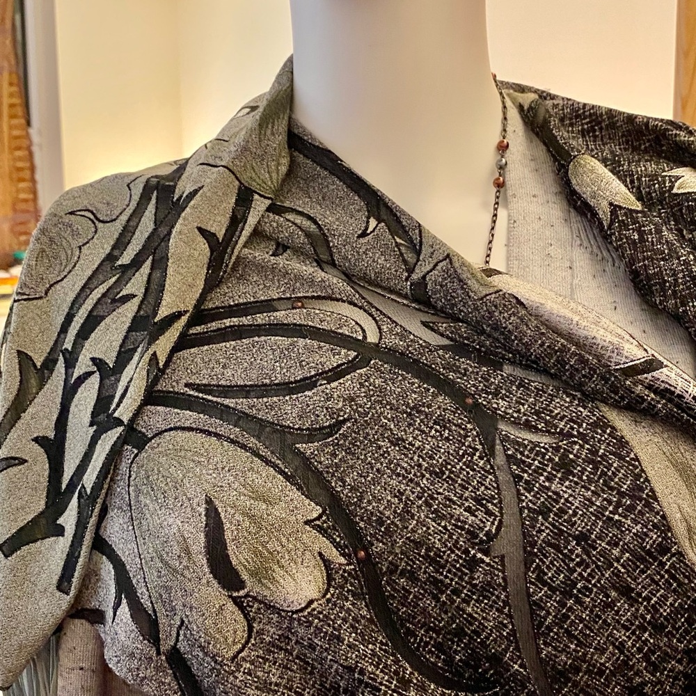 Unique tulip patterned scarf- double-sided visions in Black and Gold.